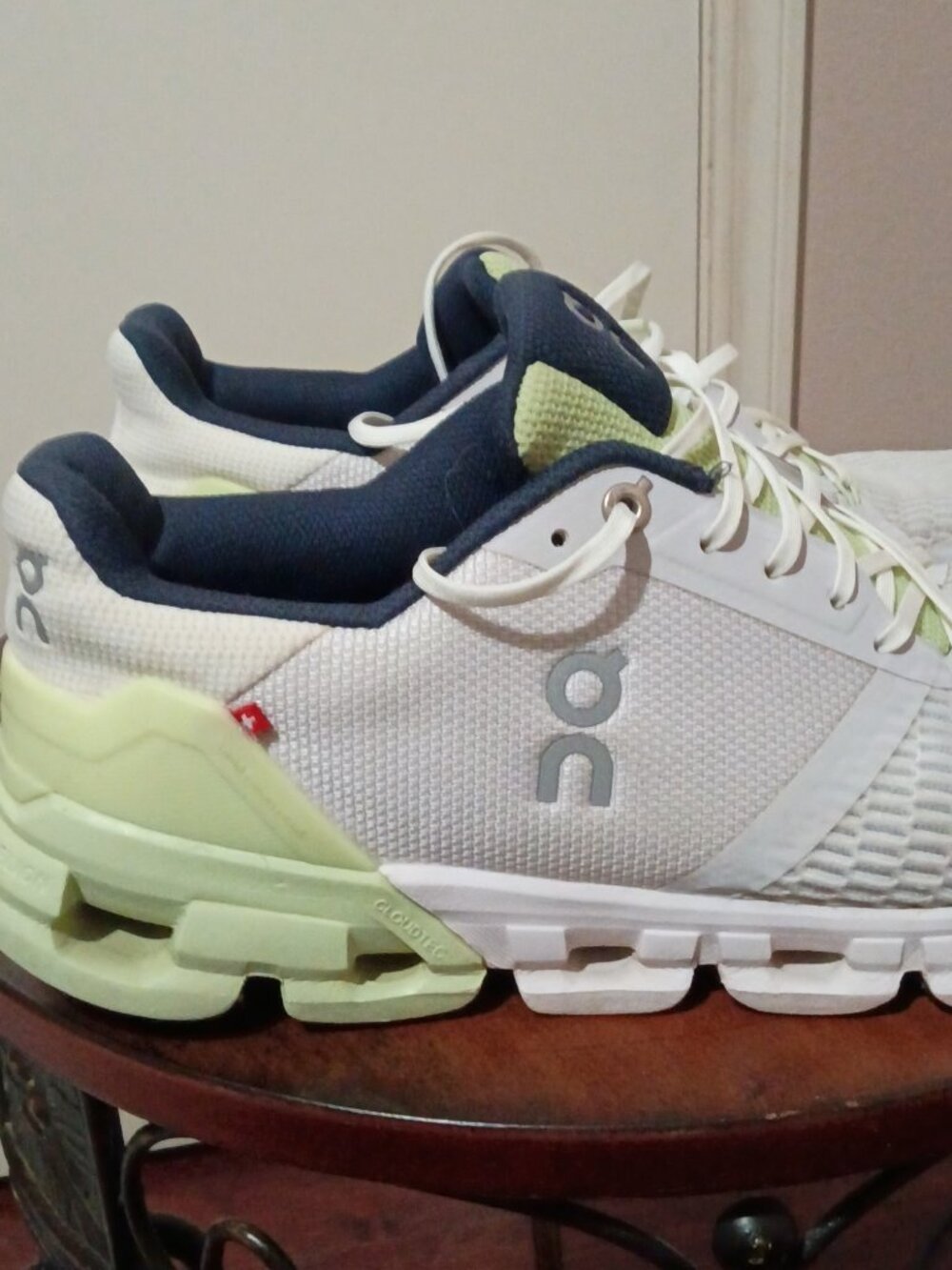 Size 10 - On Cloudflyer II 2 Running Shoes 21.99031 Women’s White Green Meadow - Picture 13 of 15